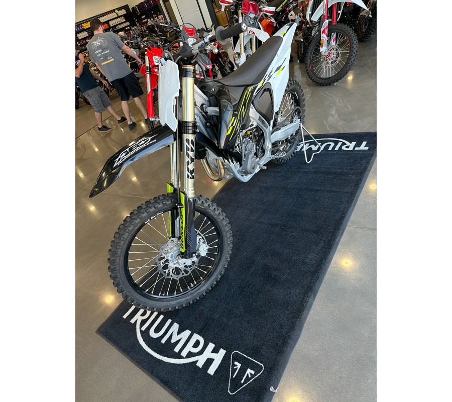 2026 Triumph TF 450-X