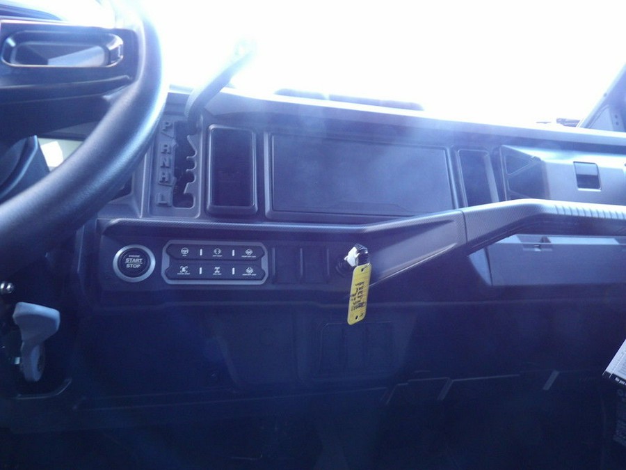 2026 Can-Am® Defender MAX X mr HD11 with half-doors