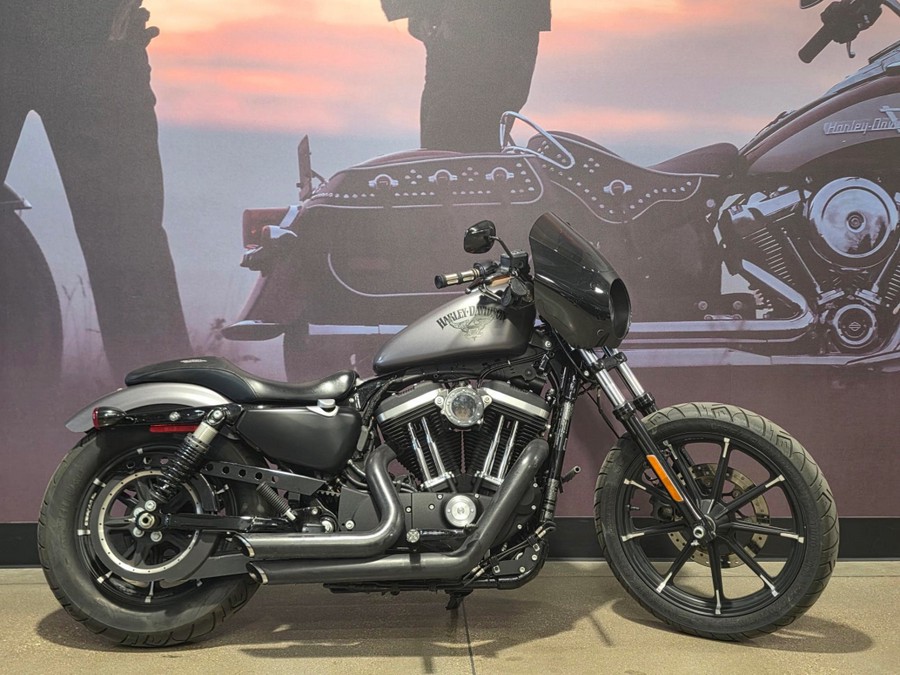 2017 Harley-Davidson® Iron 883™ Charcoal Denim