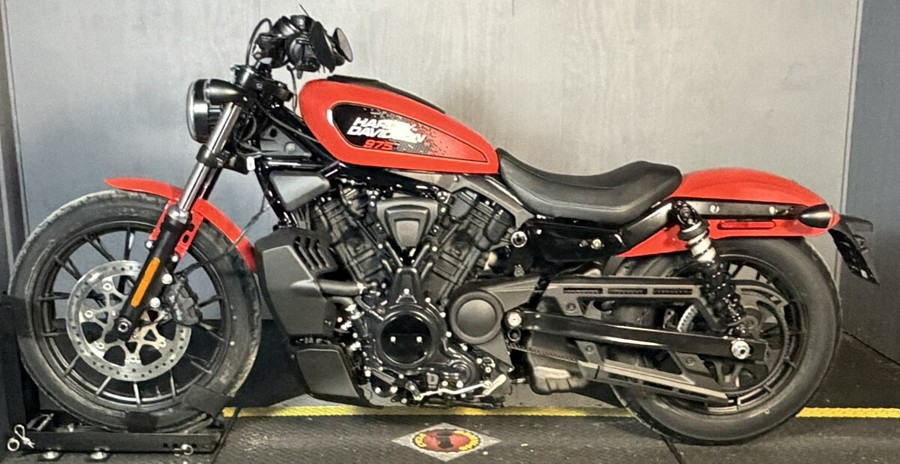 2026 Harley-Davidson® Nightster® RH975 BLOOD ORANGE