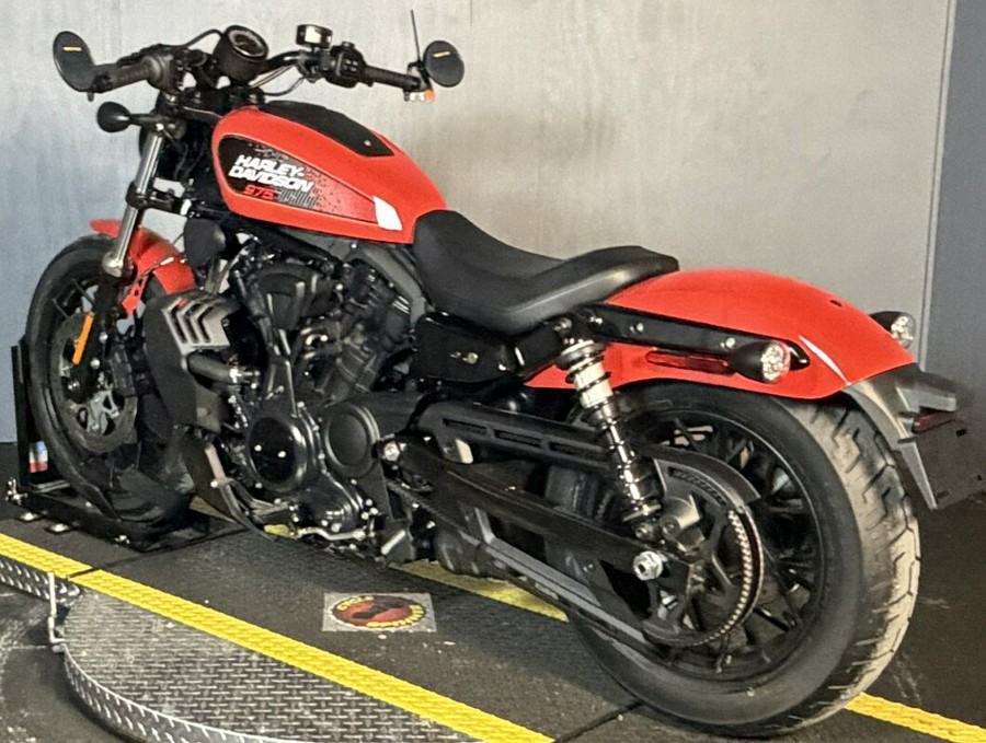 2026 Harley-Davidson® Nightster® RH975 BLOOD ORANGE