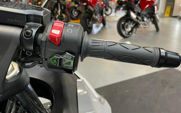 2024 Kawasaki Ninja® 7 Hybrid ABS - DEMO