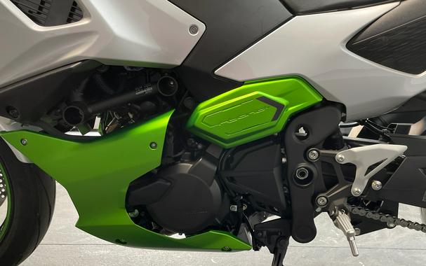 2024 Kawasaki Ninja® 7 Hybrid ABS - DEMO