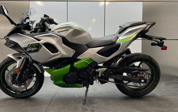 2024 Kawasaki Ninja® 7 Hybrid ABS - DEMO