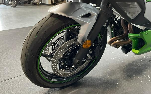 2024 Kawasaki Ninja® 7 Hybrid ABS - DEMO