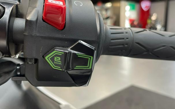 2024 Kawasaki Ninja® 7 Hybrid ABS - DEMO