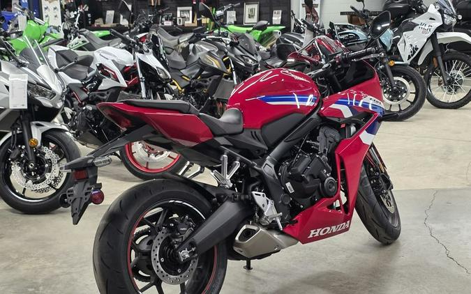 2026 Honda CBR650R E-Clutch
