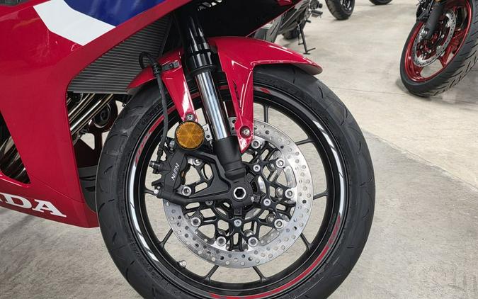 2026 Honda CBR650R E-Clutch