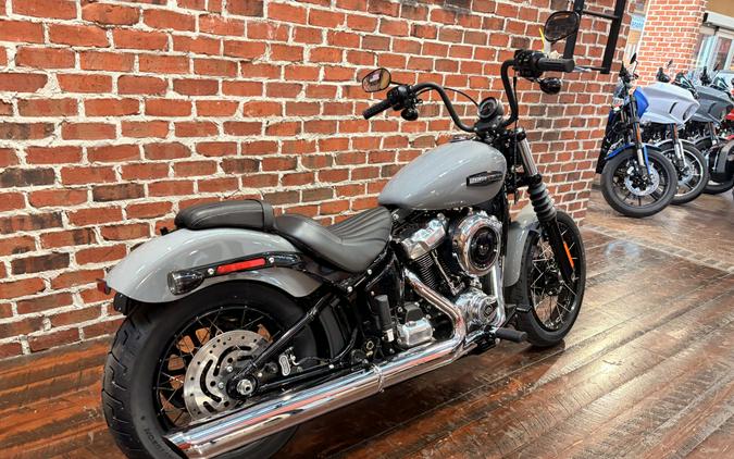 FXBB 2026 Street Bob