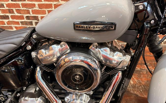 FXBB 2026 Street Bob