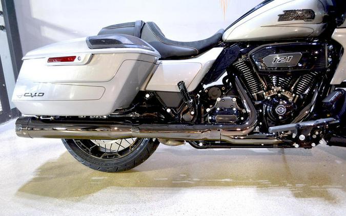 2023 Harley-Davidson® FLTRXSE - CVO™ Road Glide®