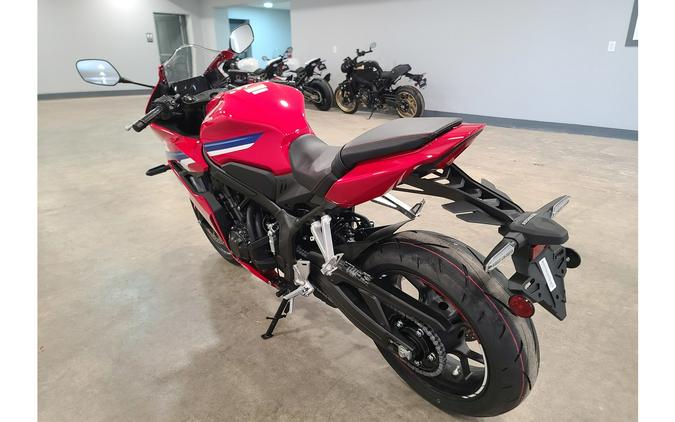 2026 CBR650R E-Clutch - Honda