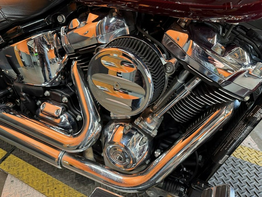 2020 Harley-Davidson Softail FLHC - Heritage Classic