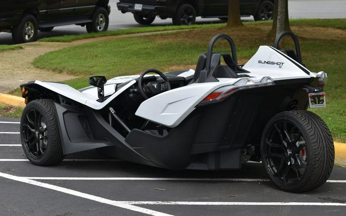 2023 Polaris Slingshot® Slingshot® S Manual