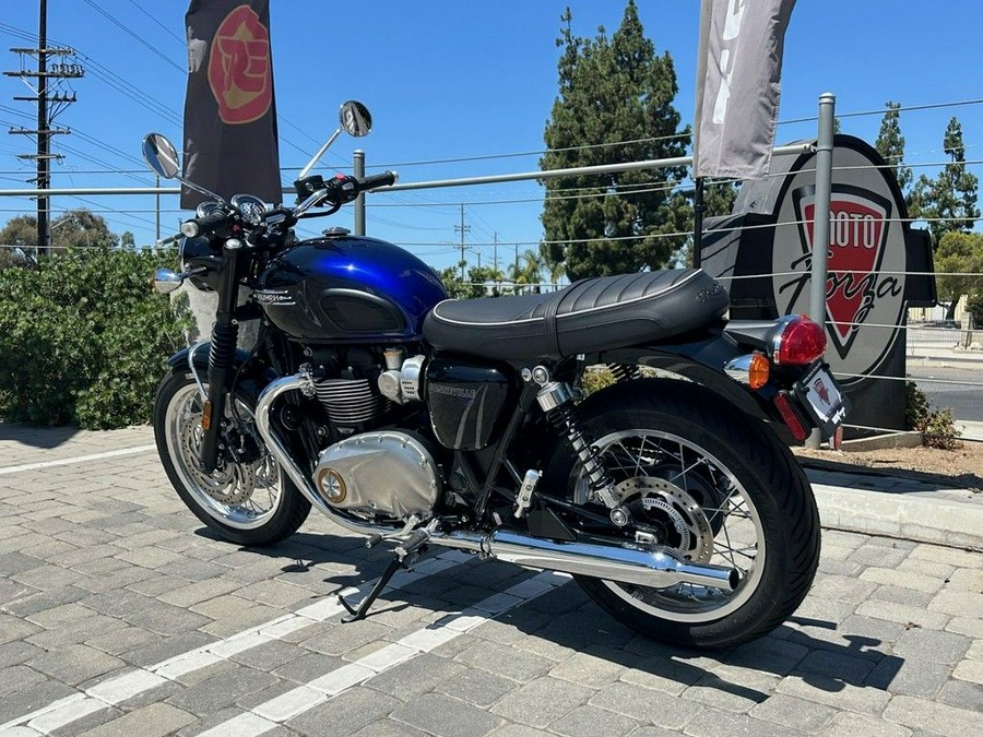 2024 Triumph Bonneville T120 Stealth Edition