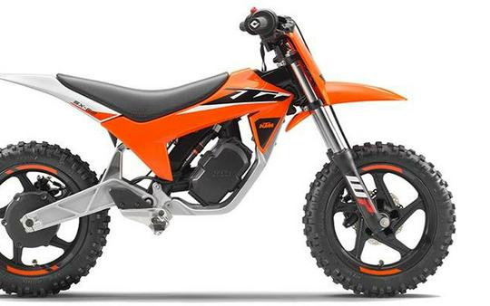 FIRST LOOK! THE ALUMINUM FRAMED 2024 KTM SX-E 2 IS COMING SOON