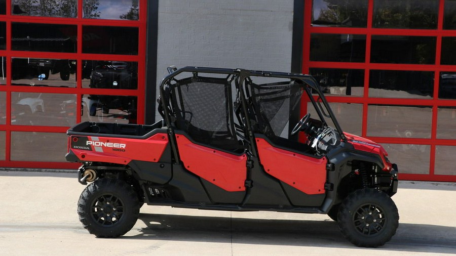 2025 Honda® Pioneer 1000-6 Deluxe Crew