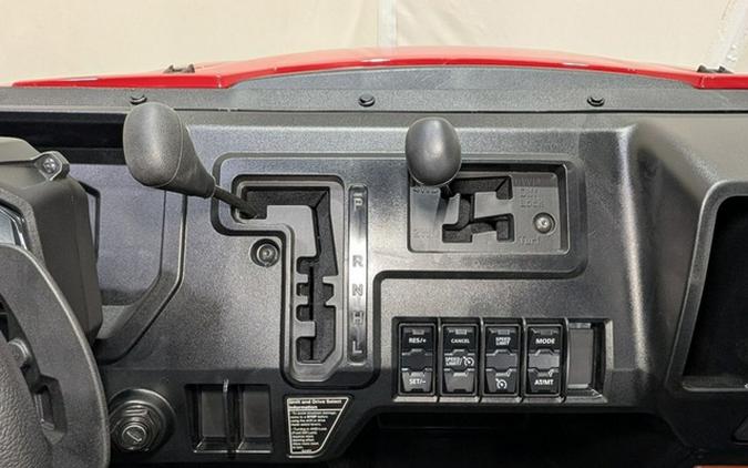 2026 Honda Pioneer 1000-5 Deluxe