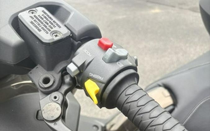 2022 Kymco AK 550i ABS 550