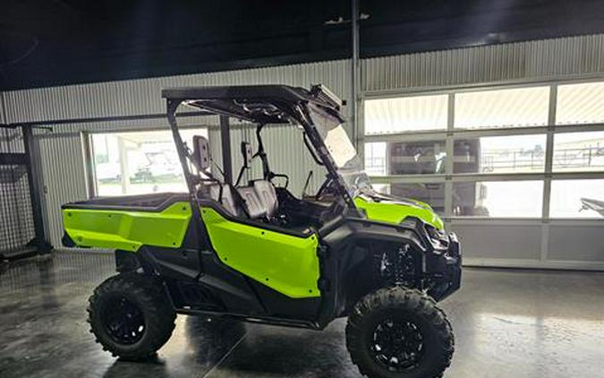 2023 Honda Pioneer 1000 Deluxe