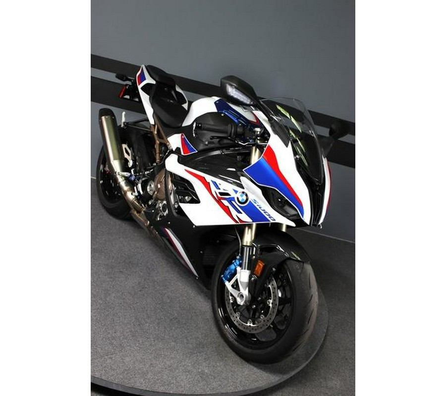 2022 BMW S 1000 RR Light White / Racing Blue / Racing Red