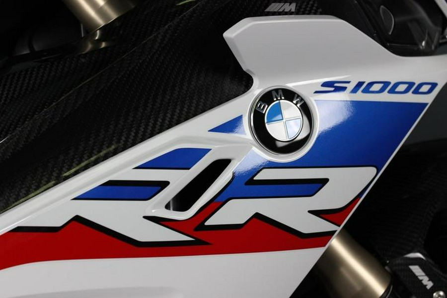 2022 BMW S 1000 RR Light White / Racing Blue / Racing Red