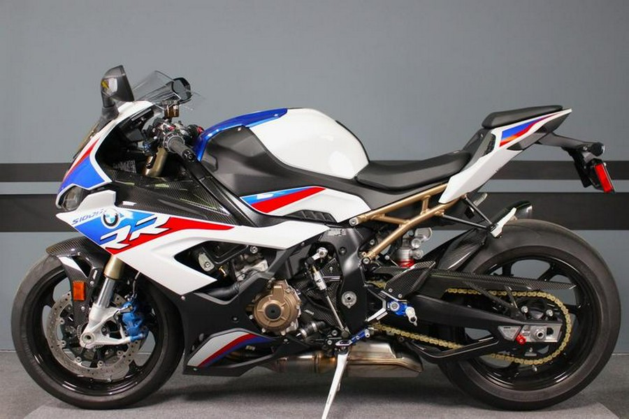 2022 BMW S 1000 RR Light White / Racing Blue / Racing Red