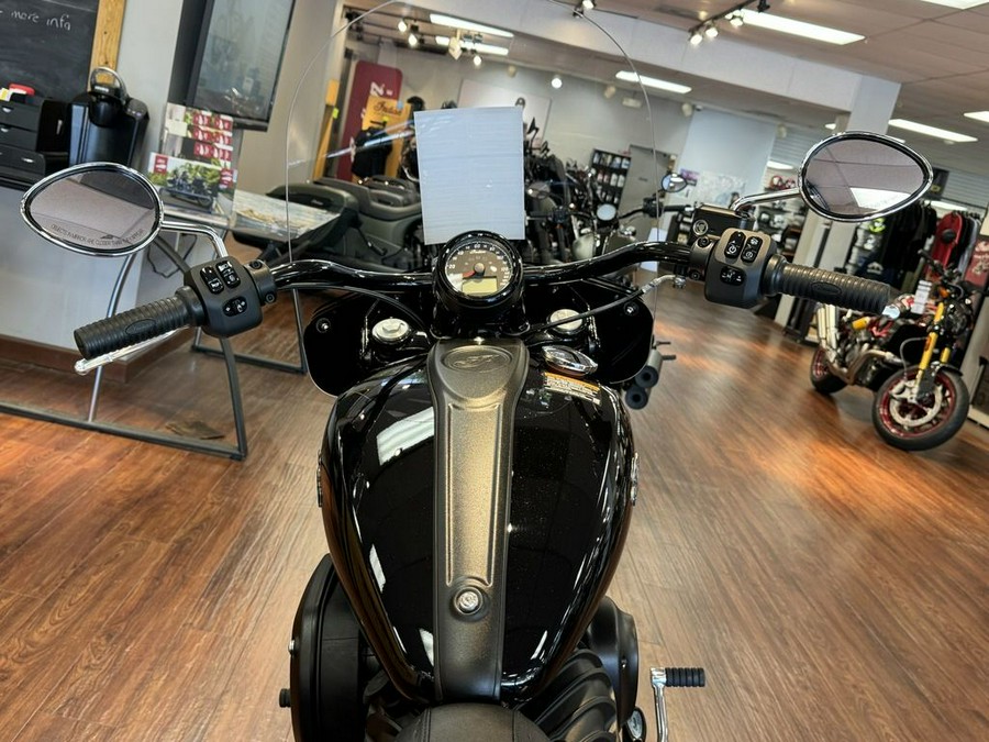 2024 Indian Motorcycle® Super Chief ABS Black Metallic