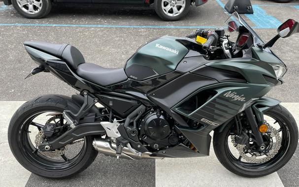 2025 Kawasaki Ninja® 650 ABS