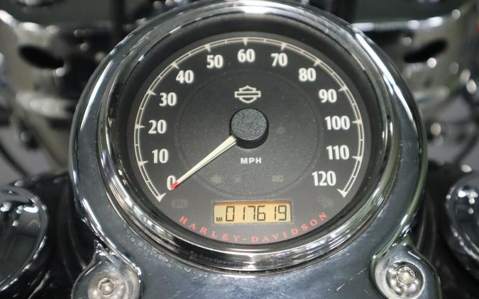 2016 Harley-Davidson Switchback Vivid Black