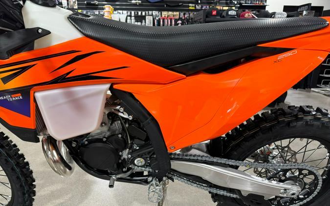 2026 KTM 250 XC