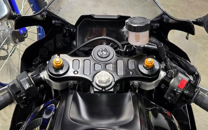 2025 Yamaha YZF R7