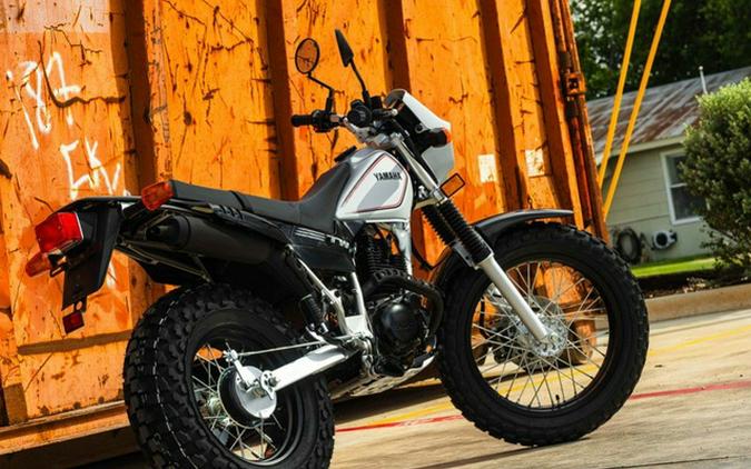 2027 Yamaha TW 200