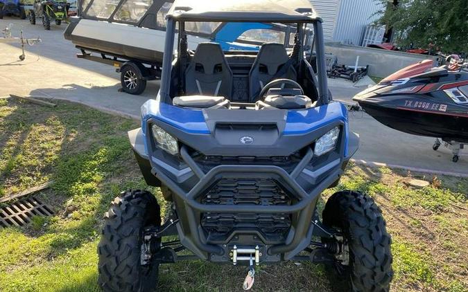 2023 Can-Am® Commander XT 700