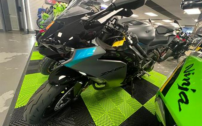 2025 Kawasaki Ninja ZX-6R