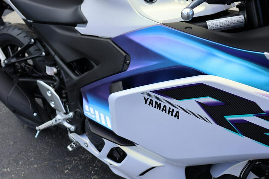 2025 Yamaha YZF-R3 ABS