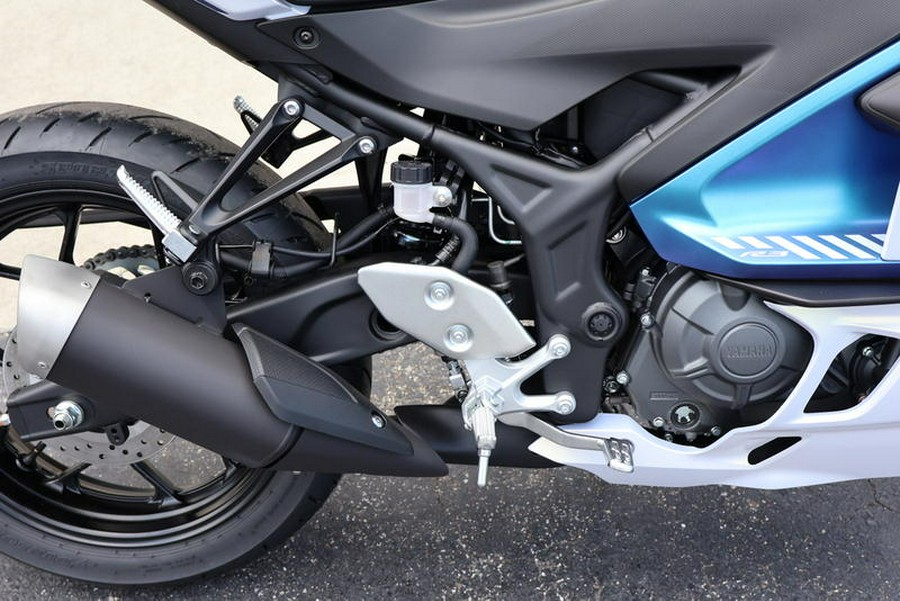 2025 Yamaha YZF-R3 ABS