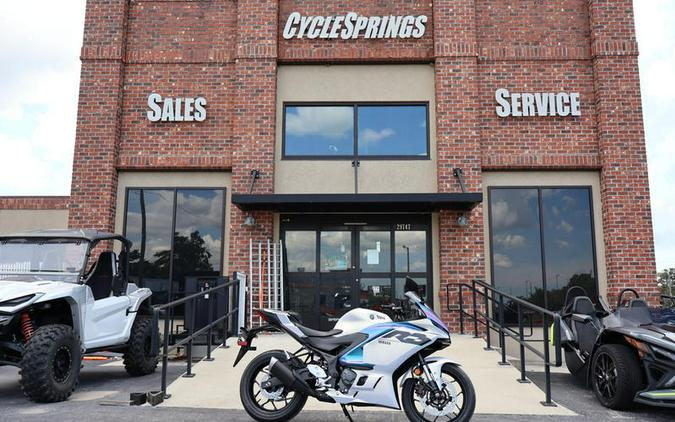 2025 Yamaha YZF-R3 ABS