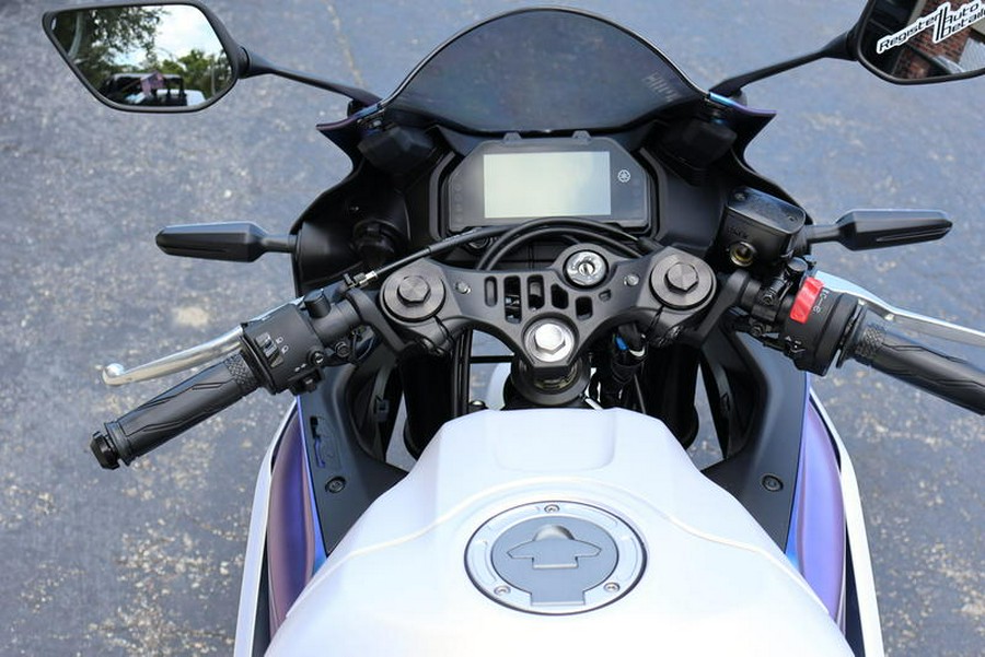2025 Yamaha YZF-R3 ABS