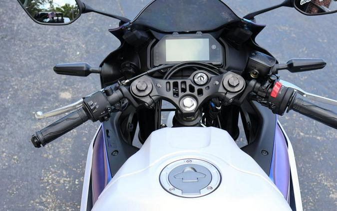 2025 Yamaha YZF-R3 ABS