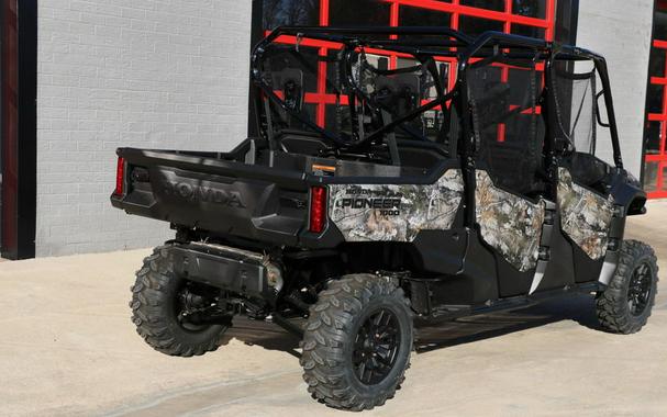 2025 Honda® Pioneer 1000-6 Deluxe Crew TrueTimber Atera Camo