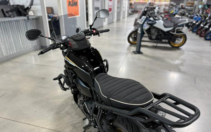 2025 Yamaha XSR 700