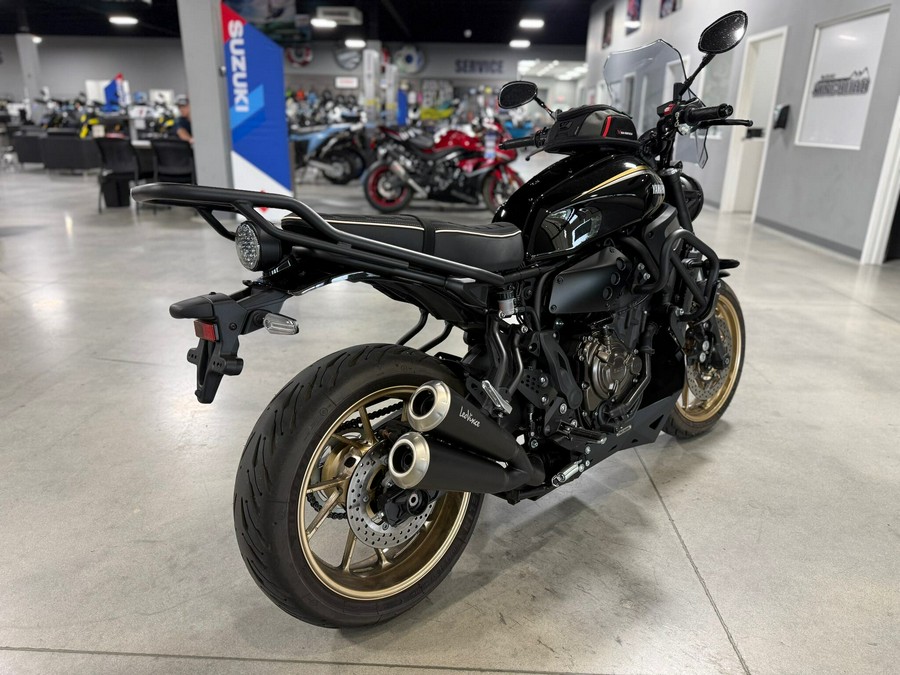 2025 Yamaha XSR 700