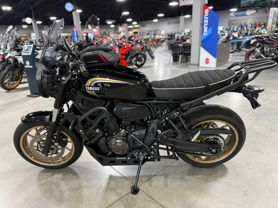 2025 Yamaha XSR 700