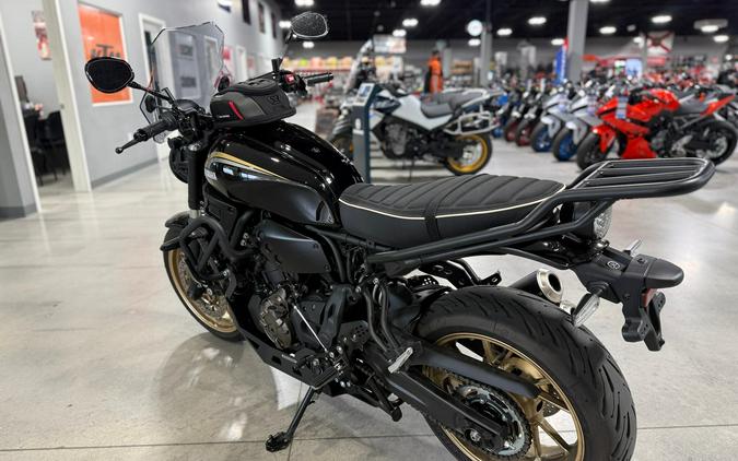 2025 Yamaha XSR 700