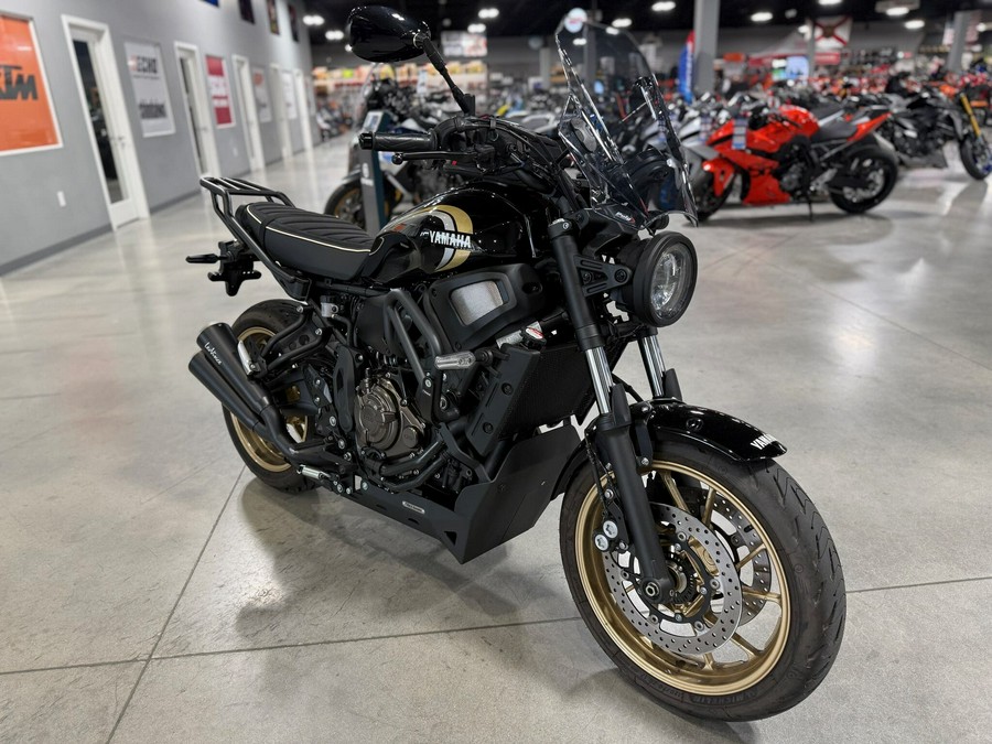2025 Yamaha XSR 700