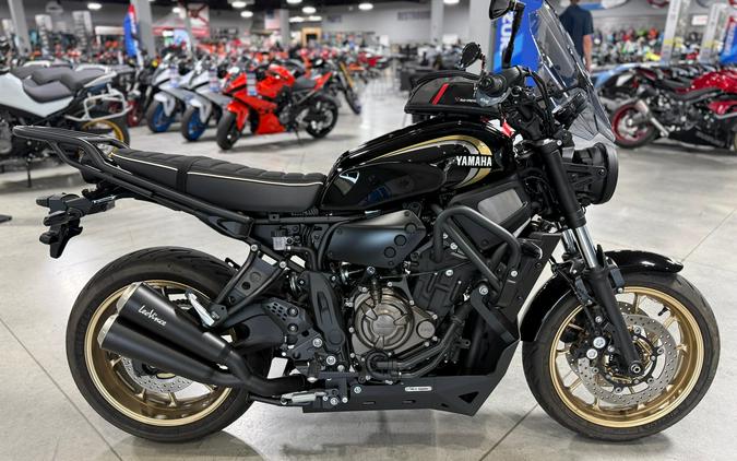 2025 Yamaha XSR 700