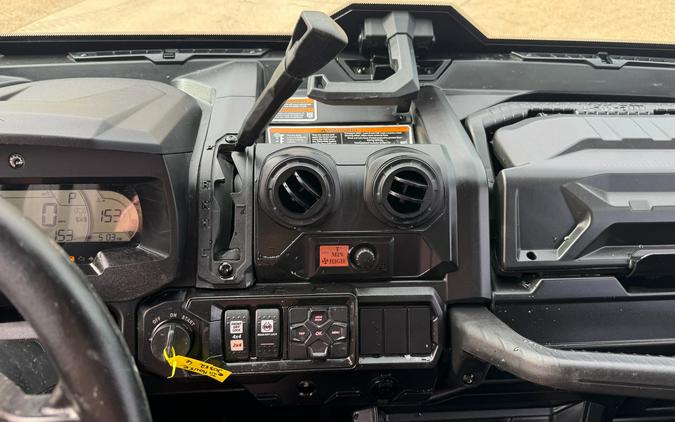 2025 Can-Am Defender Limited