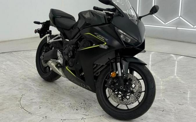 2026 Honda CBR650R E-Clutch