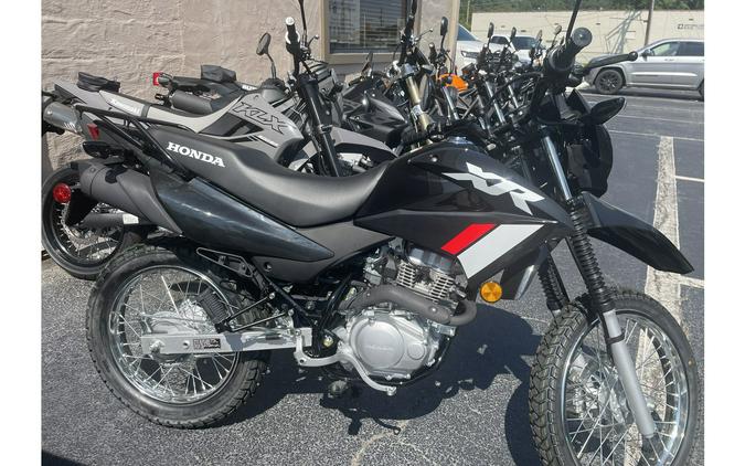 2023 Honda XR150L - BLACK